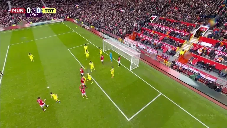 Premier League | GOL Manchester United - Tottenham 1-0! Apărarea lui Spurs, surprinsă total